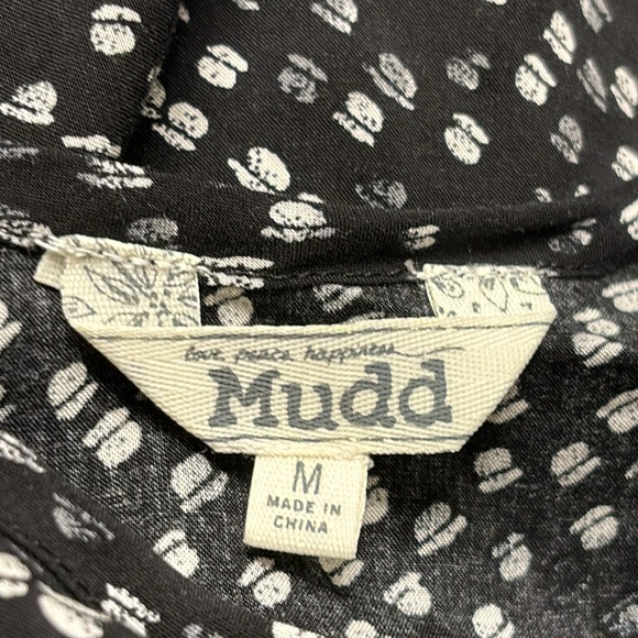 Mudd Black & White Sleeveless Blouse - Picture 5 of 7